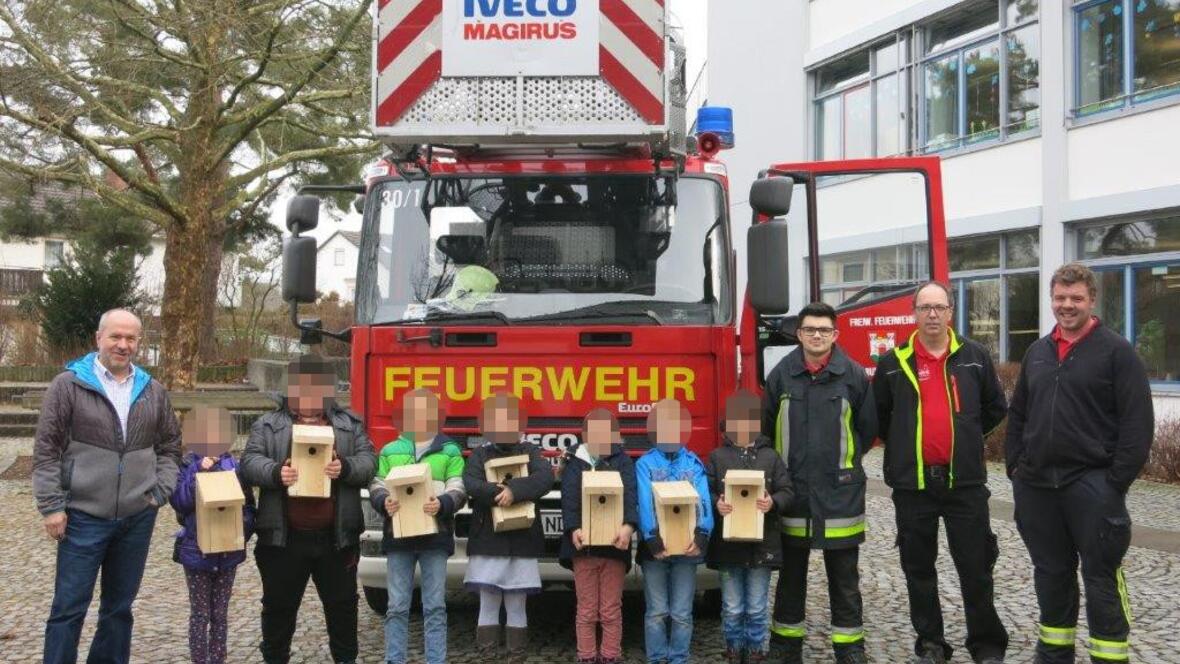 jetzt kommen die Nistkästen an ihren Platz